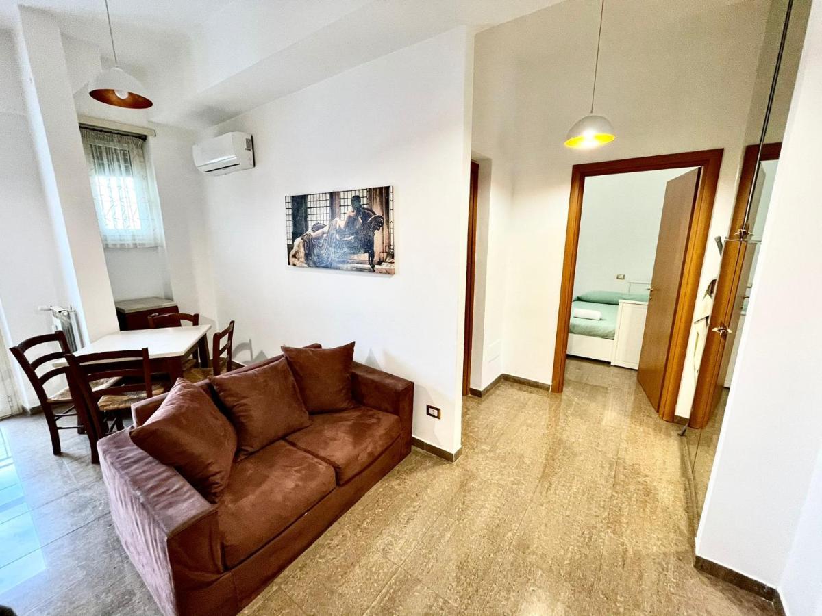 Interno Dieci Roma Exterior foto