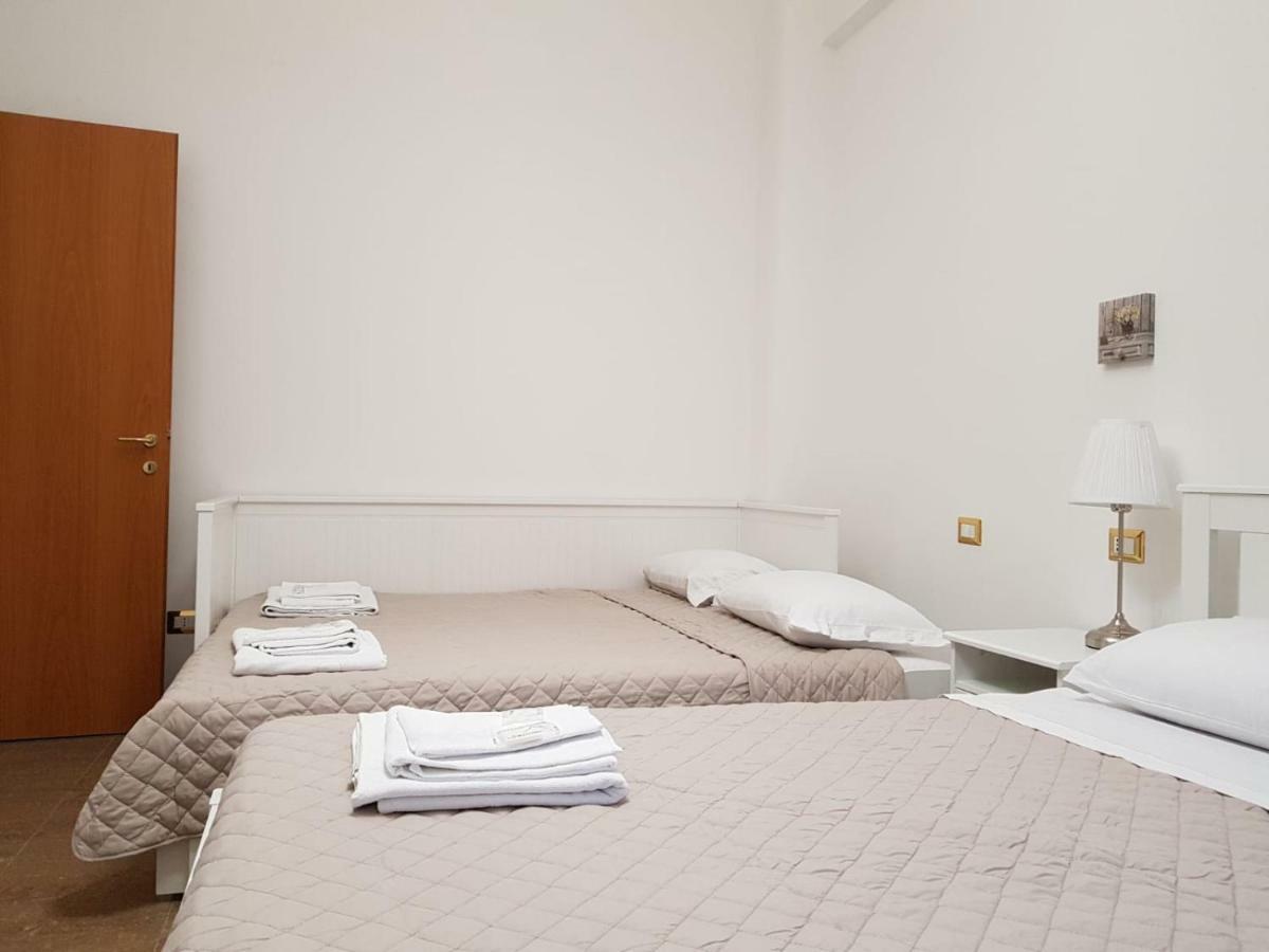 Interno Dieci Roma Exterior foto